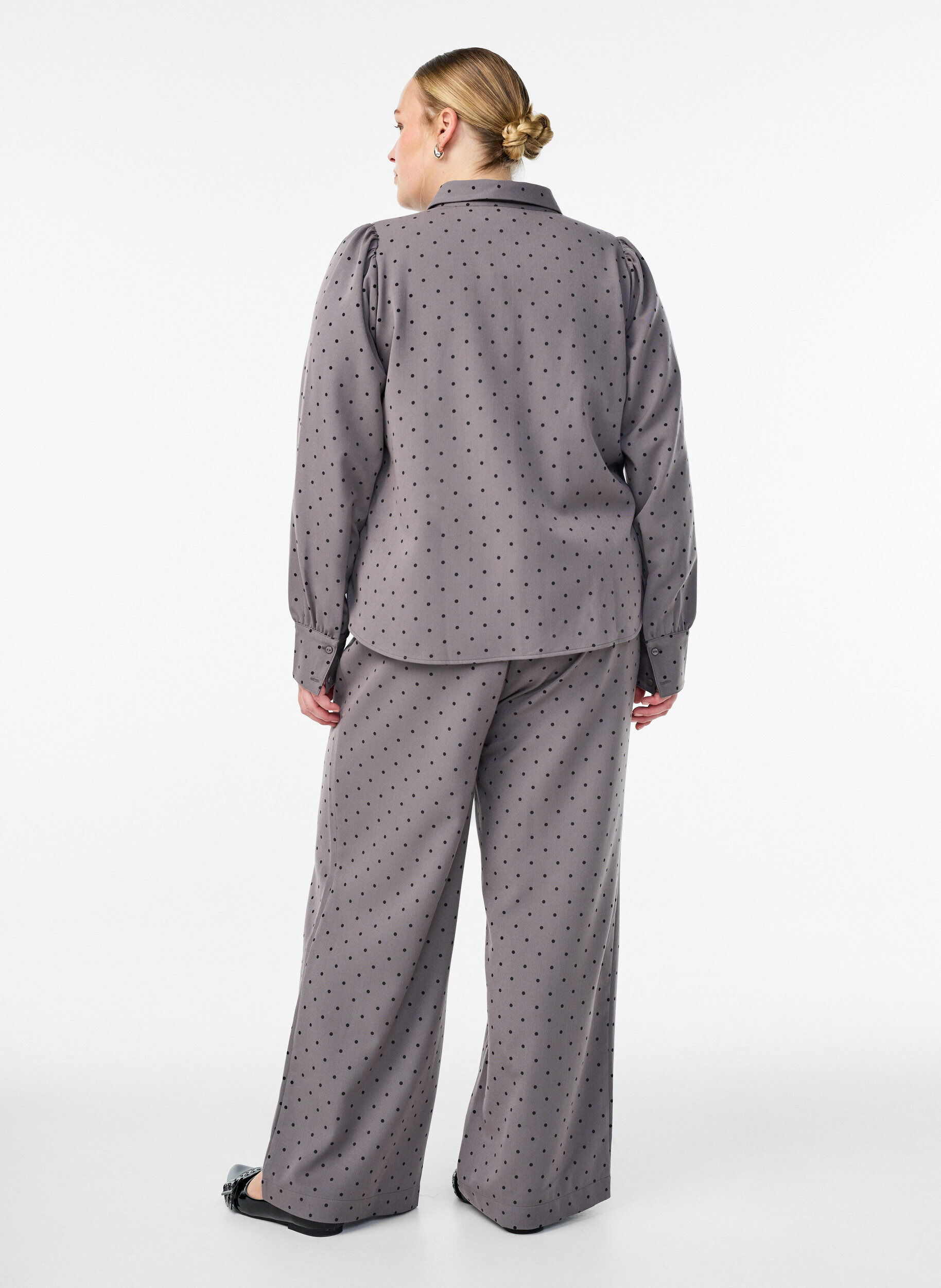 Zizzi Vida byxor med h&ouml;g midja, Gr&aring;, Model image number 1