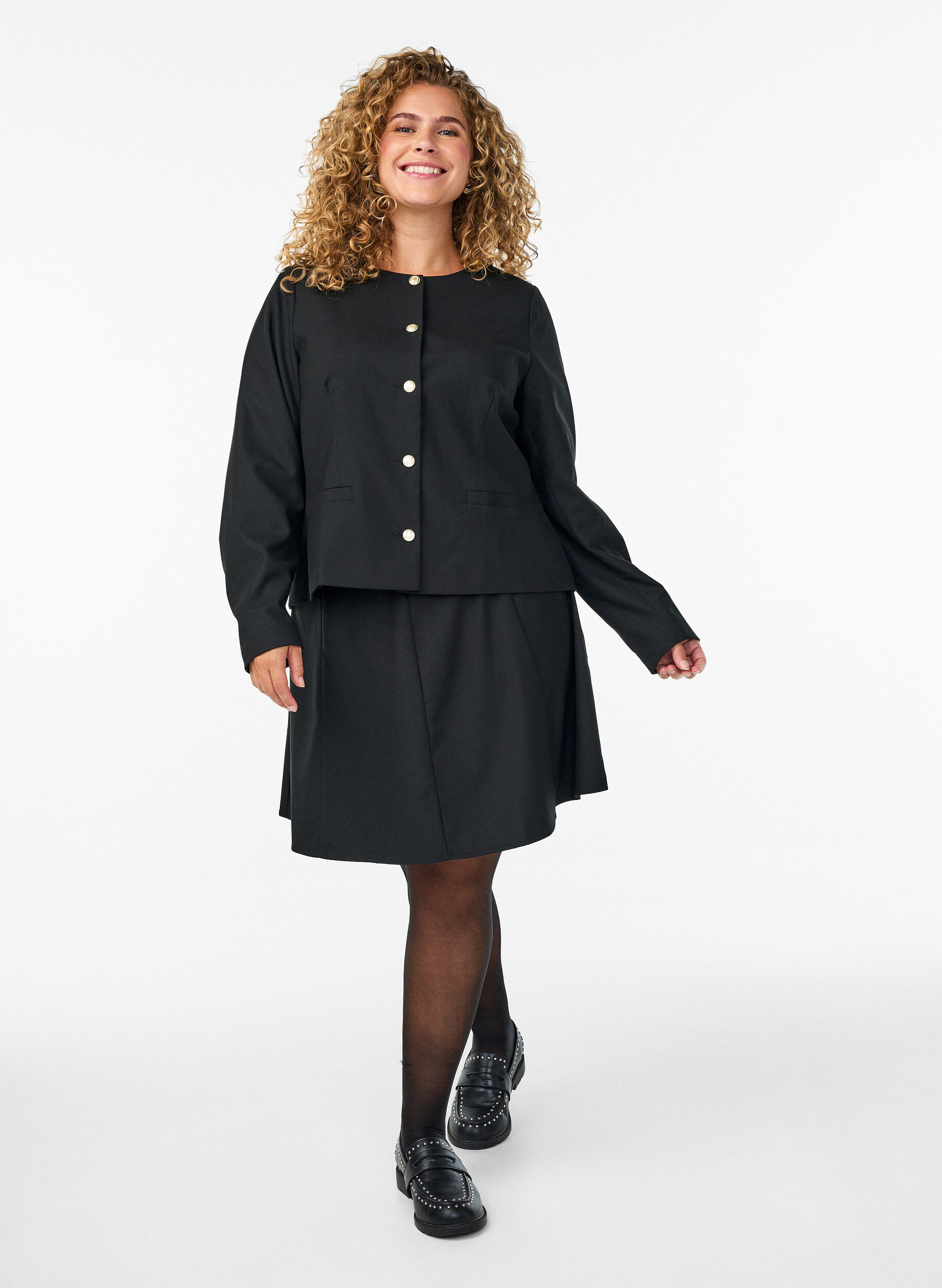 Zizzi Kort a-linjeformad kjol, Svart, Model image number 1