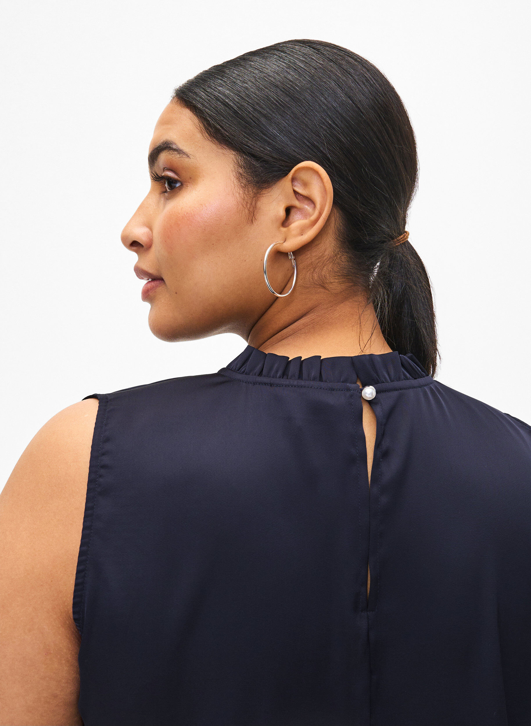 Zizzi &Auml;rml&ouml;s partytopp i satin, Night Sky, Model image number 2