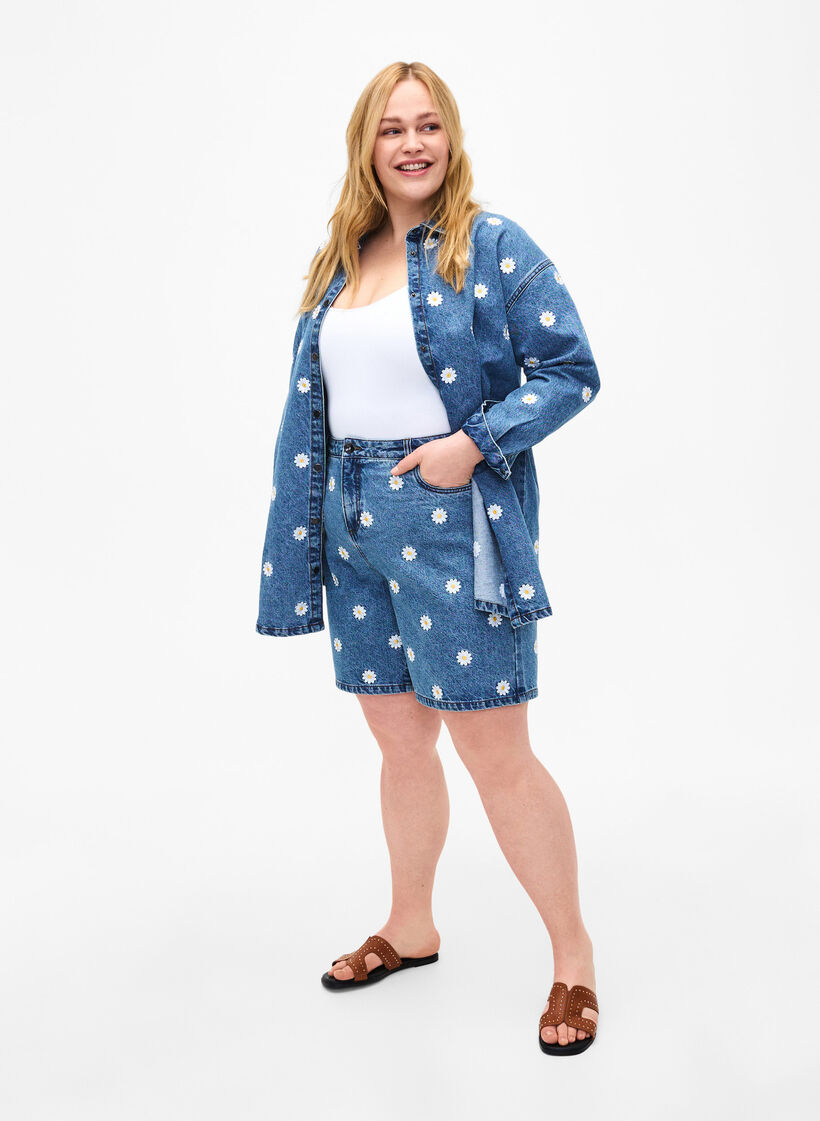 Mille shorts med hög midja och broderade blommor, L.B. Flower, Model image number 3