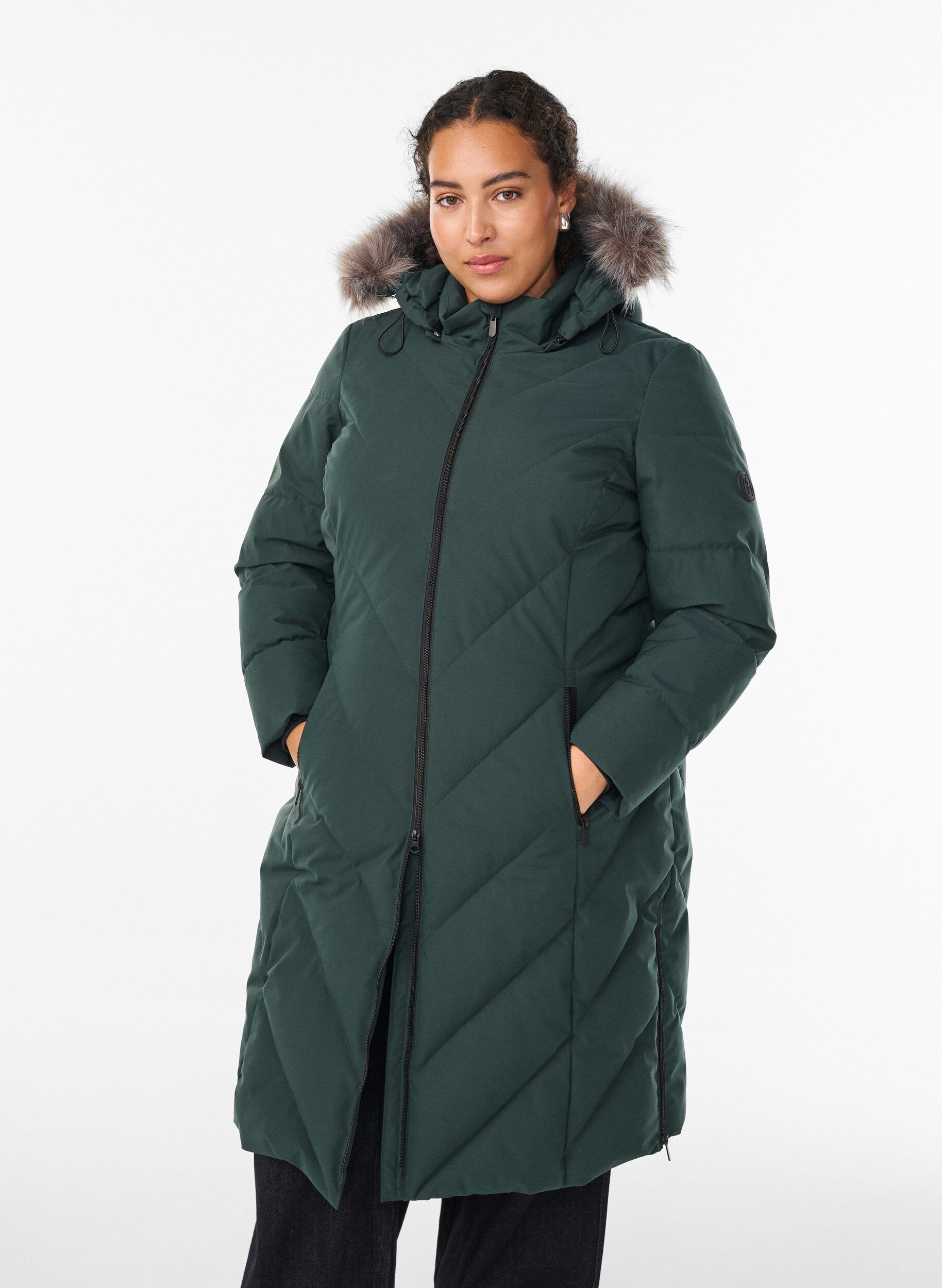 ZizziL&aring;ng vinterkappa med hyskkn&auml;ppning och krage i fuskp&auml;ls, Gr&ouml;n, Model image number 0
