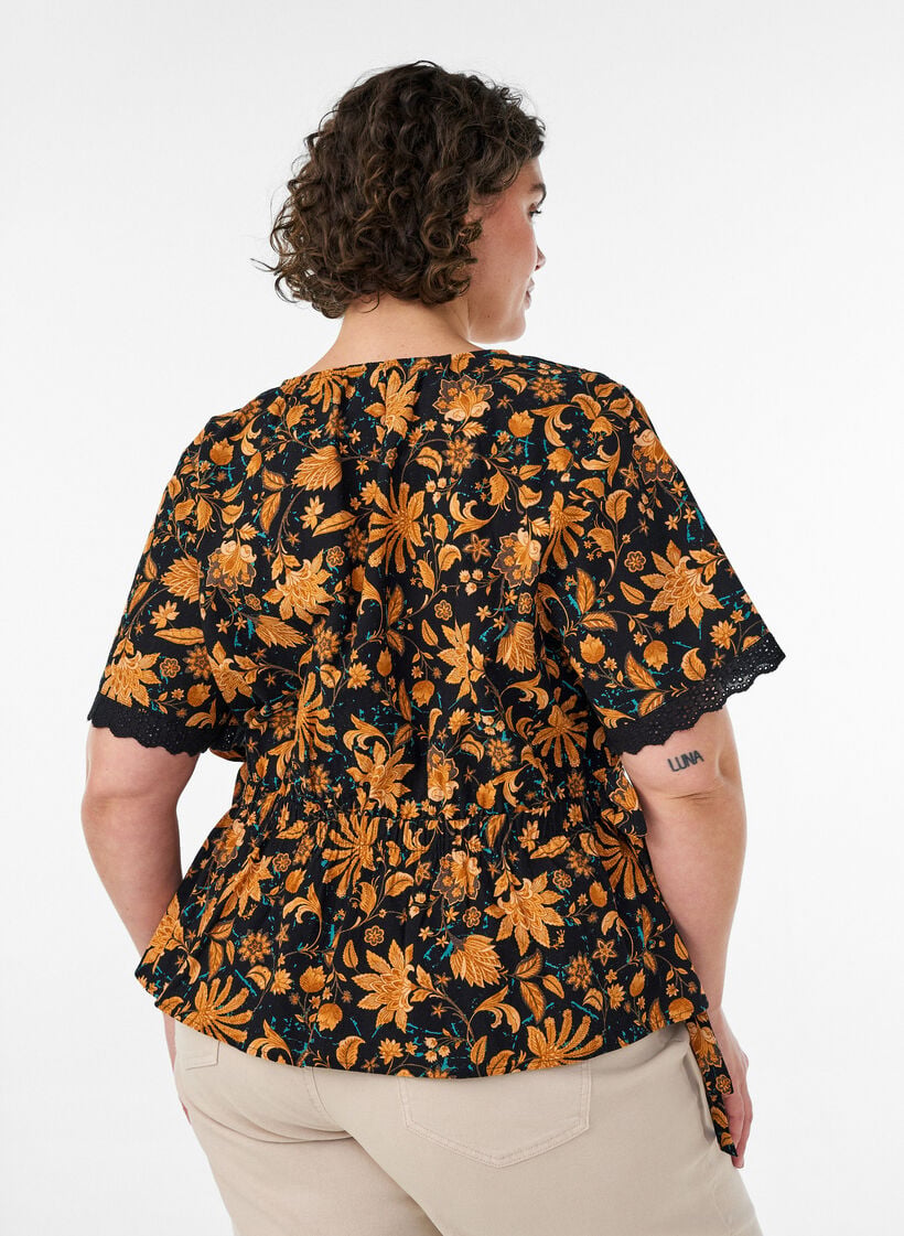Blommig blus i bomull med knytning, Orange, Model image number 2