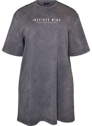 L&ouml;s t-shirtkl&auml;nning med tv&auml;ttad look, Gr&aring;