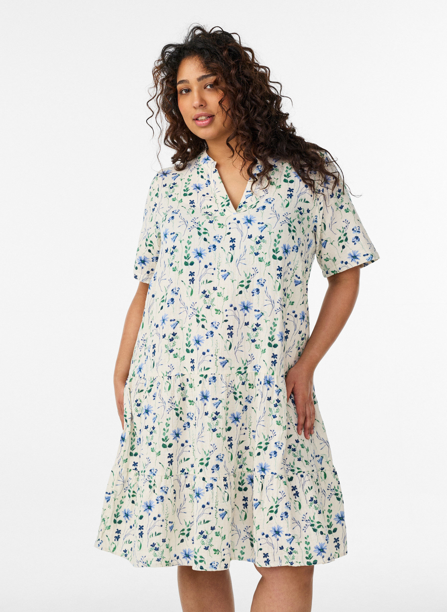 ZizziKort a-linjeformad kl&auml;nning i bomullsmuslin, Beige, Model image number 0