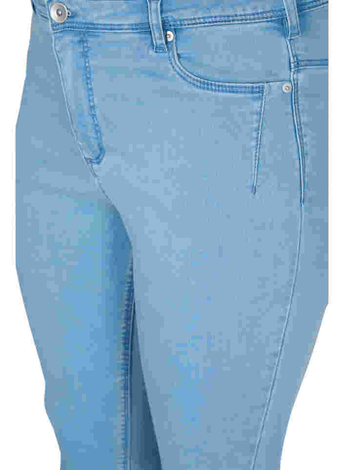 Cropped Amy jeans med blixtlås, Light blue denim, Packshot image number 2