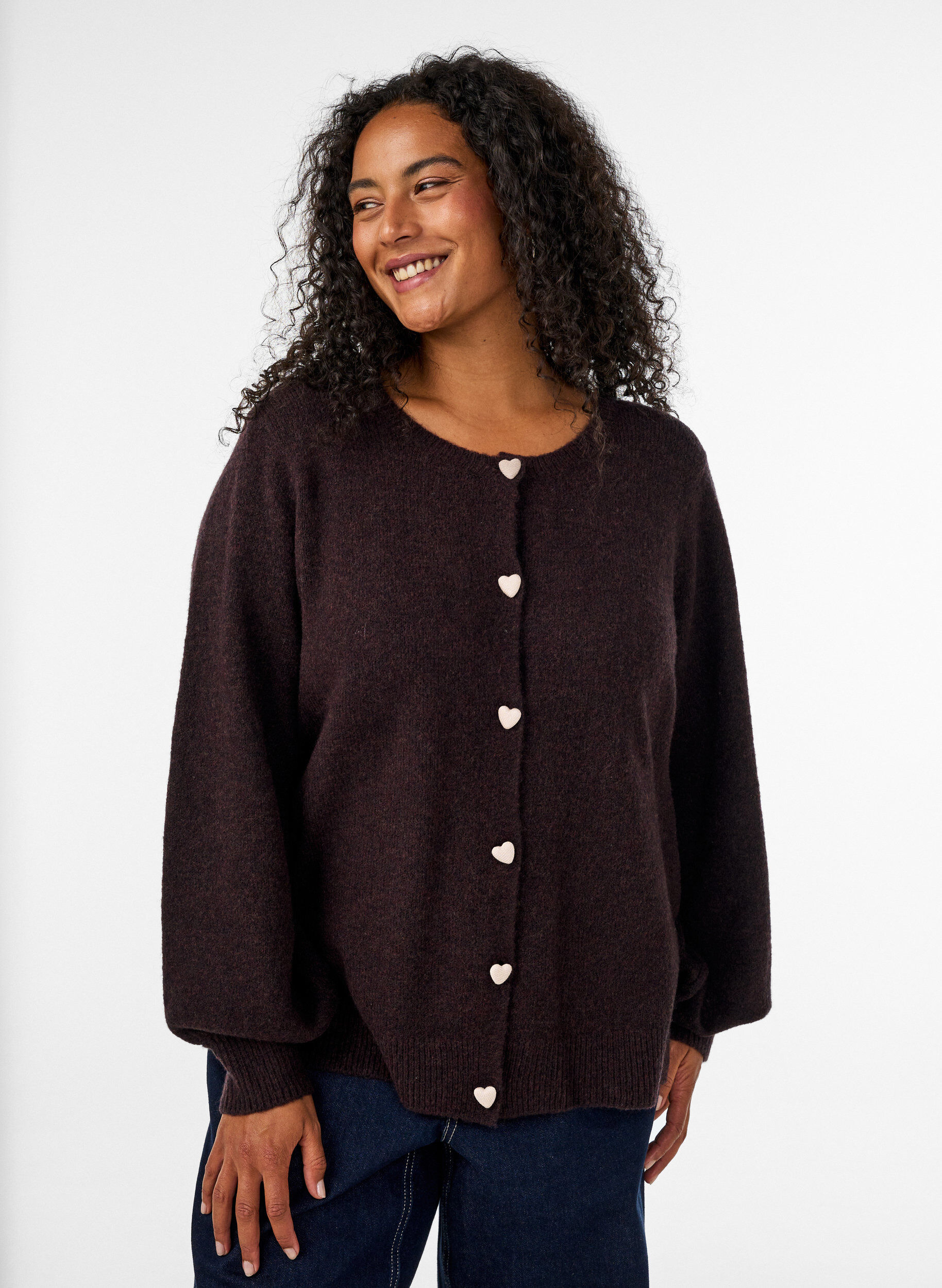 ZizziCardigan med hj&auml;rtformade knappar, Brun, Model image number 0