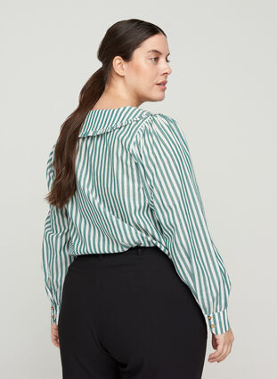 Randig skjorta i bomull, Green Stripe , Model image number 1