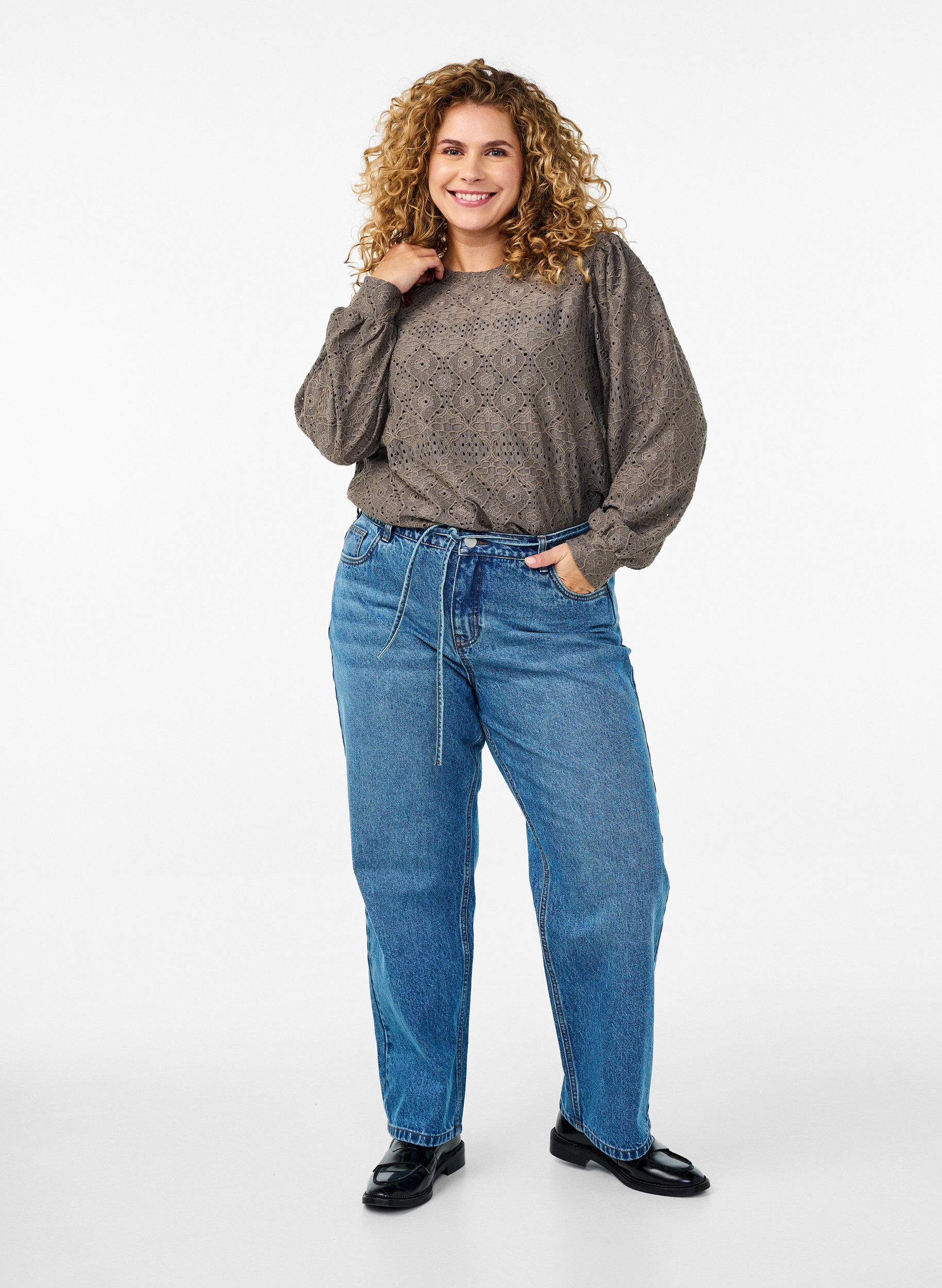 Zizzi L&aring;ng&auml;rmad blus med h&aring;lm&ouml;nster, Brun, Model image number 1