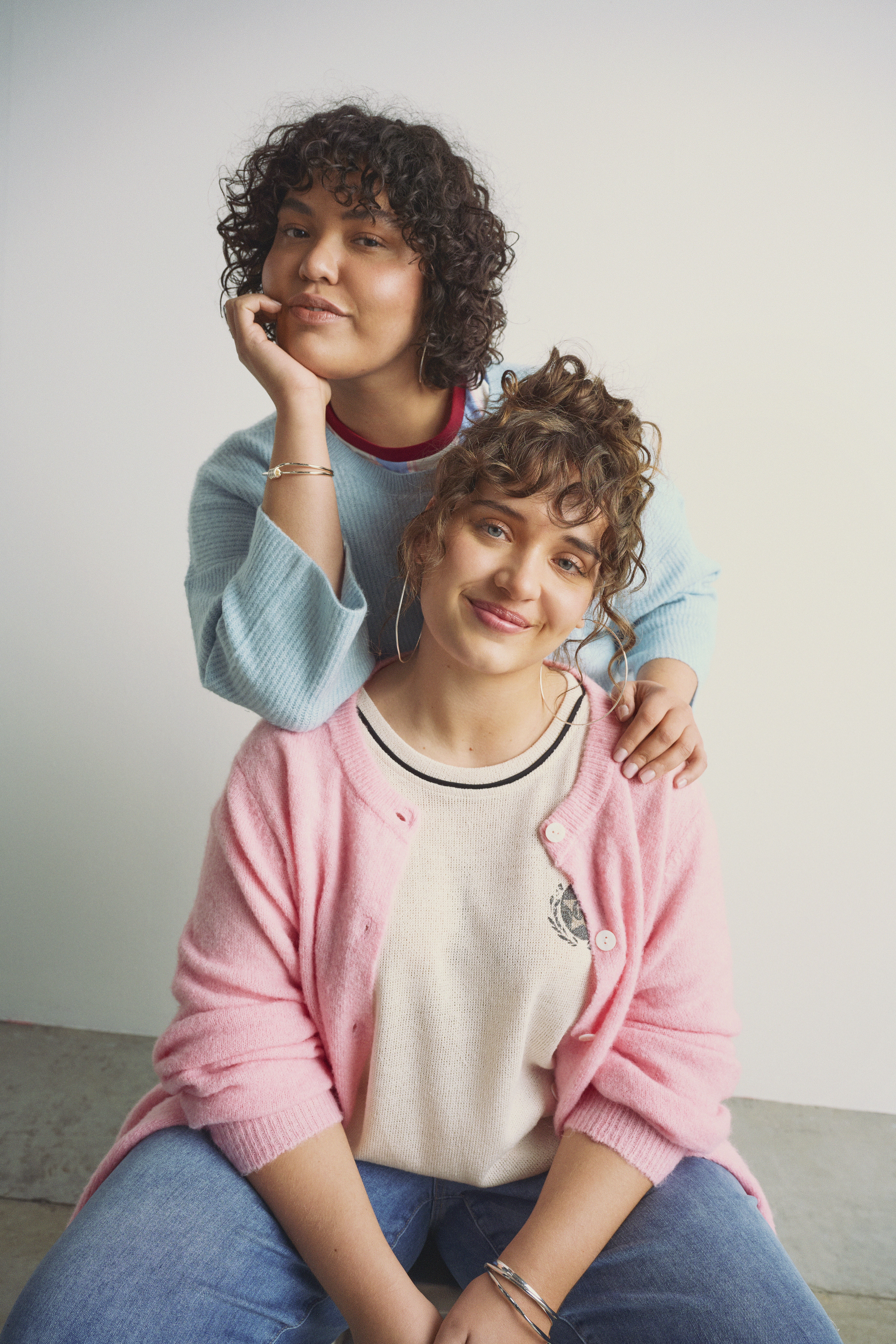 Zizzi F&auml;rgglada stickade plagg, , Model