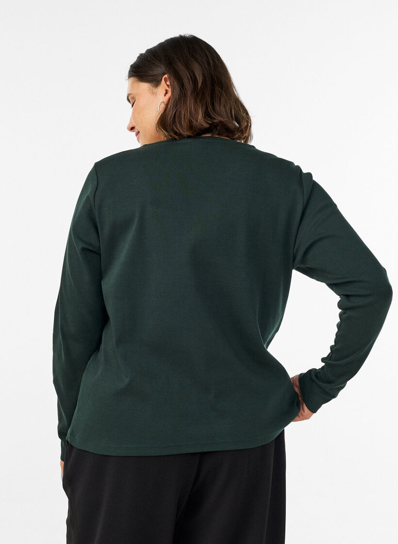 L&aring;ng&auml;rmad bas-T-shirt med rund hals, Gr&ouml;n, Model image number 2