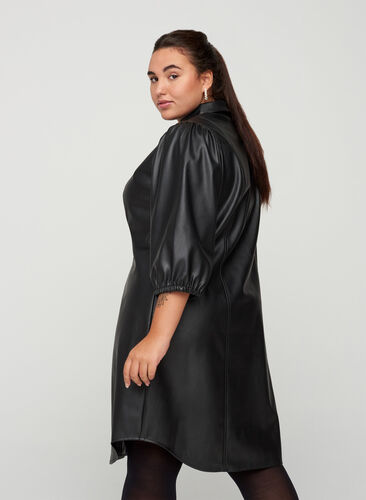 Klänning i fuskläder med 3/4 puffärmar, Black, Model image number 1