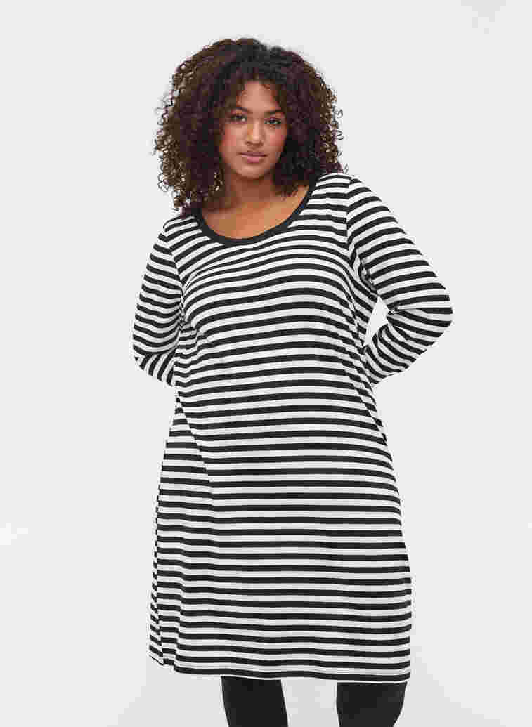Randig klänning i bomull med långa ärmar, Black w. White Thin, Model