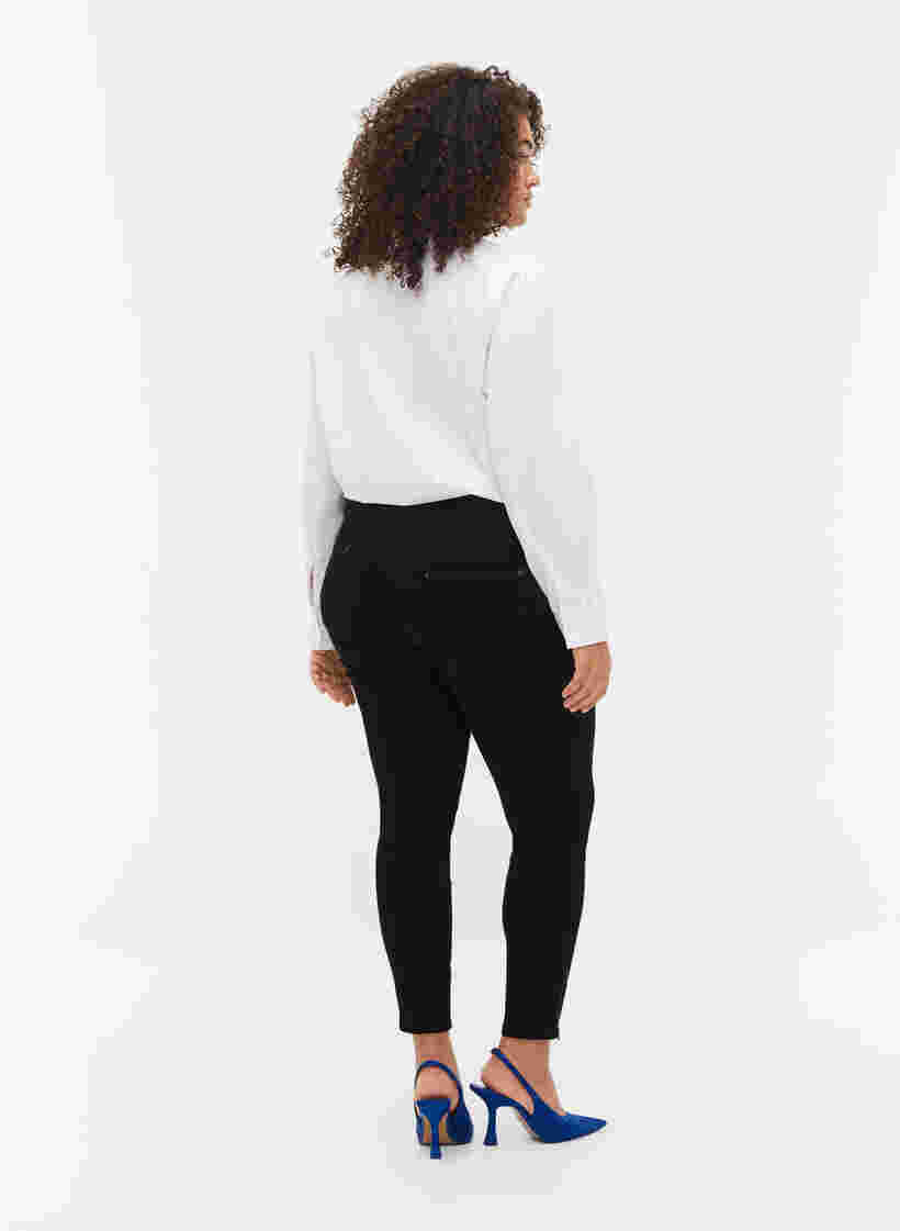 Croppade Amy jeans med blixtlås, Black denim, Model image number 1
