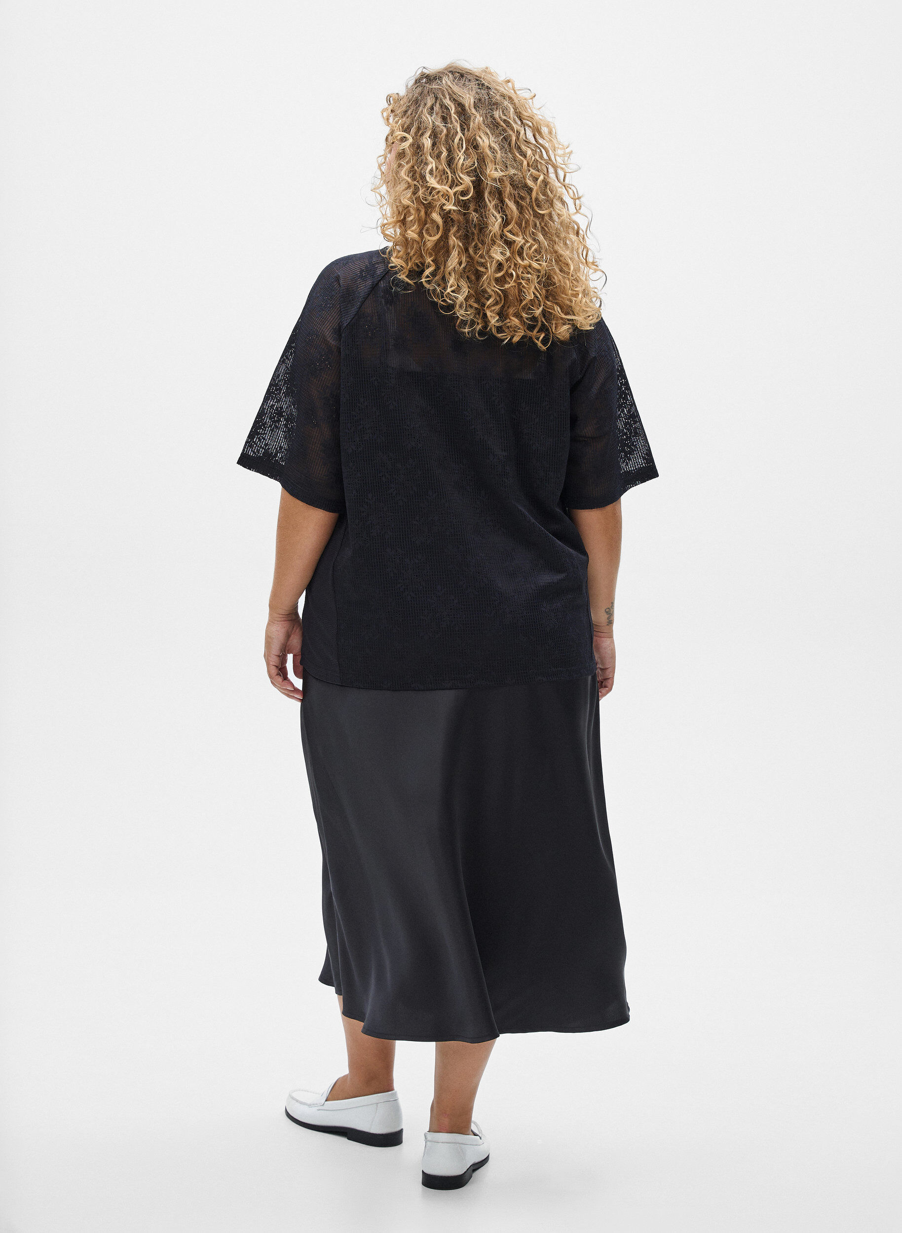 Zizzi T-shirt i spets med texttryck, Svart, Model image number 2