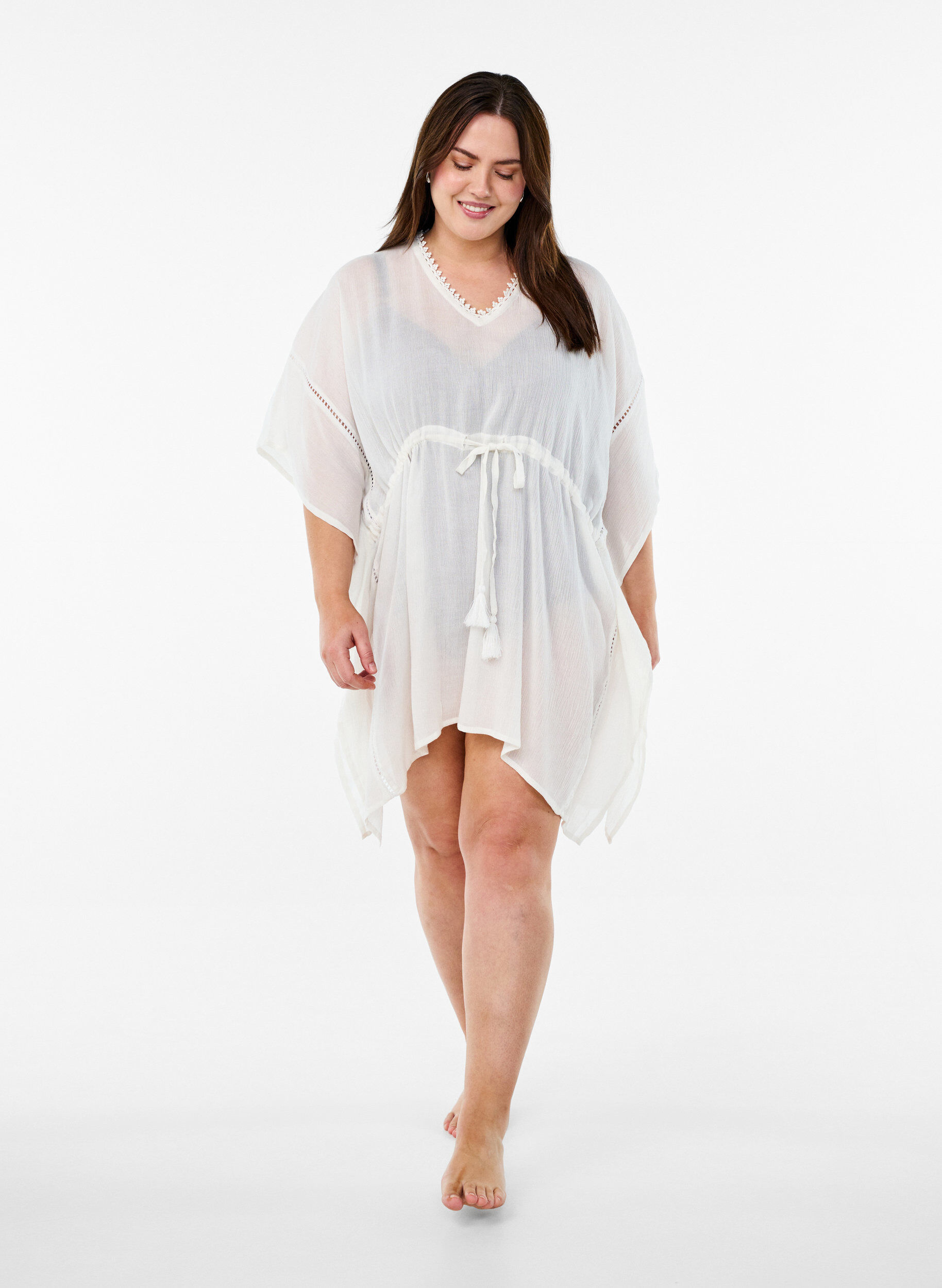 Zizzi Strandponcho med knytsk&auml;rp, Vit, Model image number 1