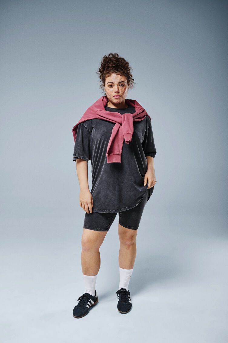 Sweatshirt med tv&auml;ttad look, , Model