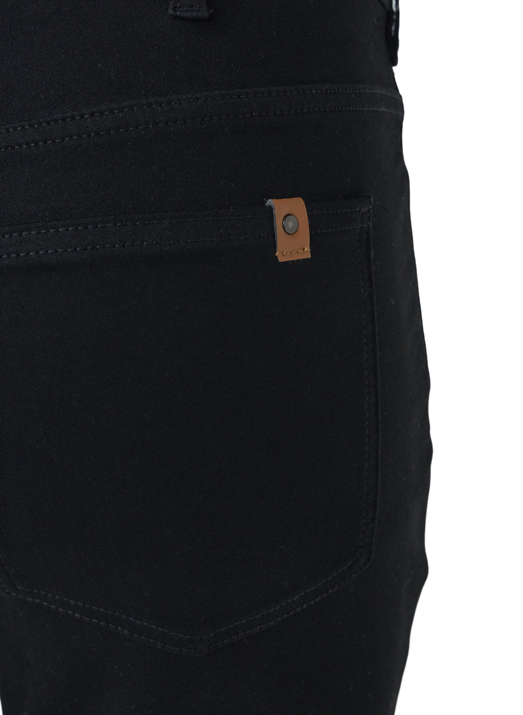 Zizzi Amy-jeans med h&ouml;g midja och knappst&auml;ngning, Black, Packshot image number 2