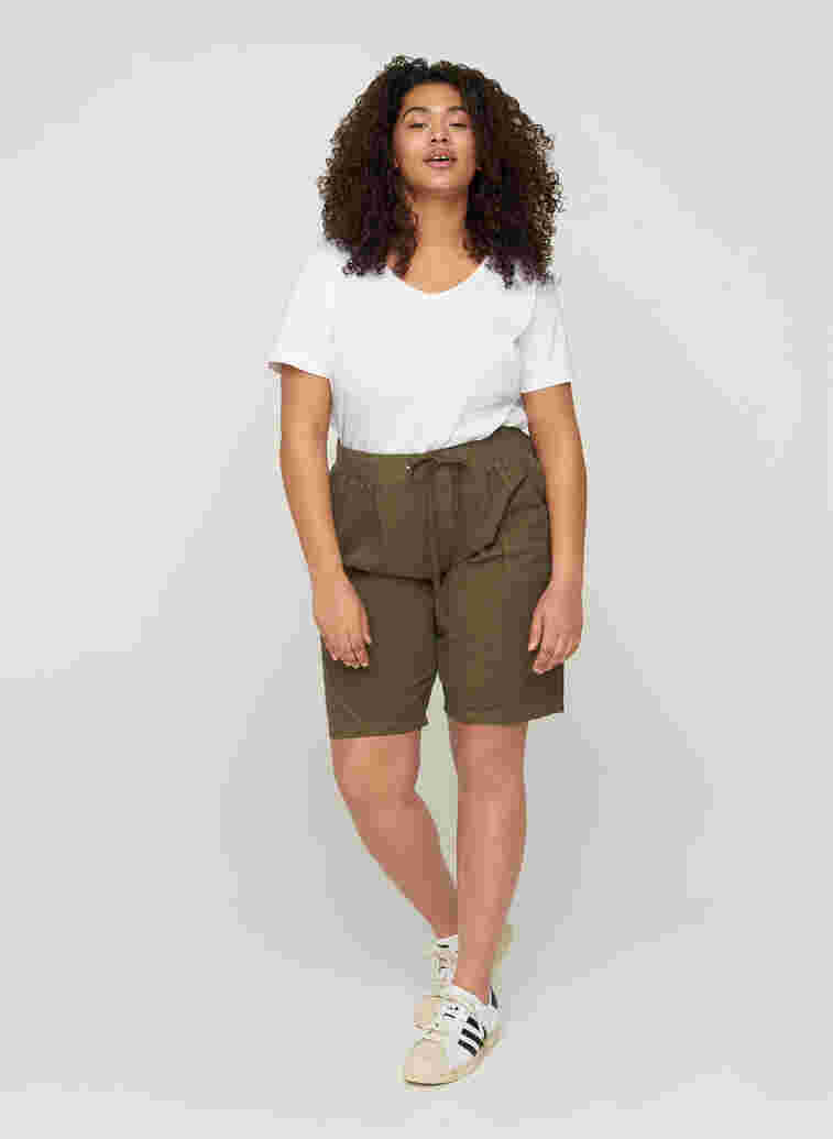Lösa shorts i bomull med fickor, Ivy Green, Model image number 2