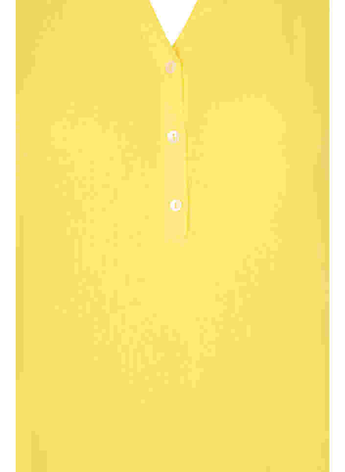 Viskostunika med v-ringning och knappar, Primrose Yellow, Packshot image number 2