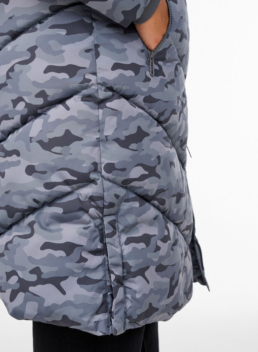 L&aring;ng kamouflagem&ouml;nstrad pufferjacka, Gr&aring;, Model image number 4
