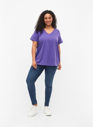 Kortärmad t-shirt med v-hals, Ultra Violet, Model image number 2