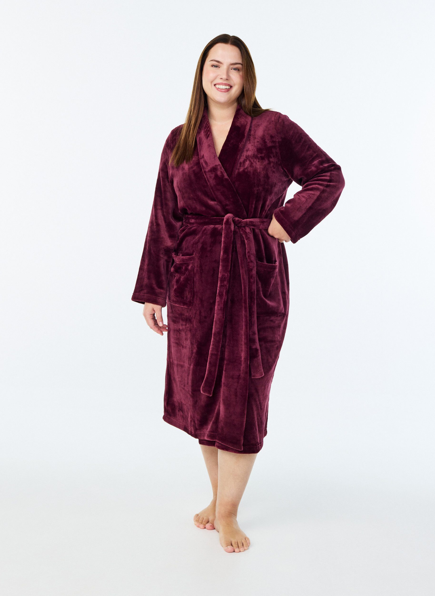 ZizziMorgonrock i mjuk velour med fickor, M&ouml;rk Bordeaux, Model image number 0