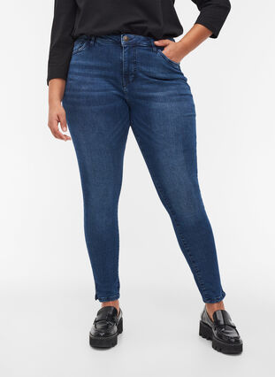 Kampanjvara – Croppade Amy jeans med slits, Blue denim, Model image number 2