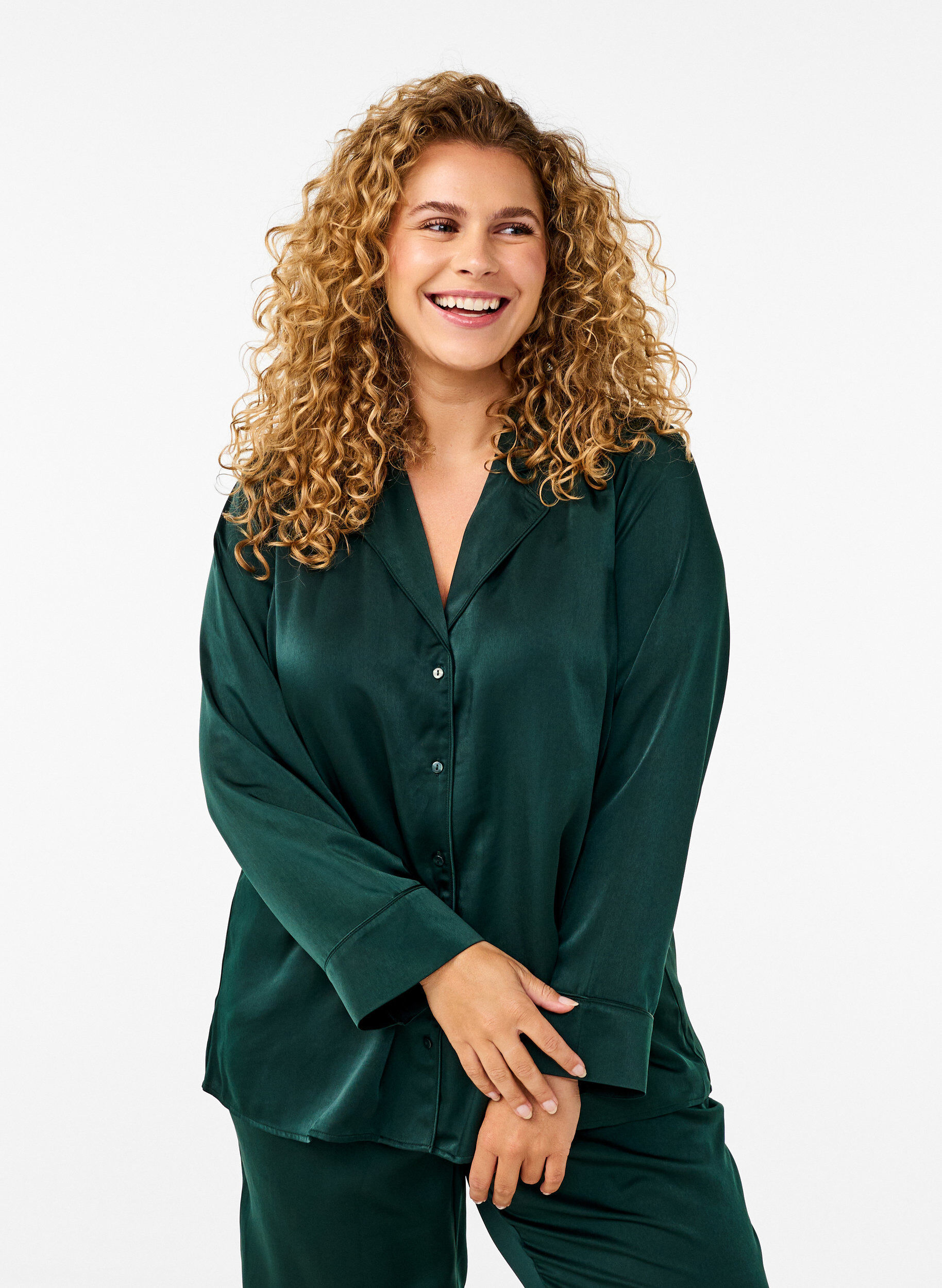 Zizzi Nattskjorta i satin, Scarab, Model image number 0