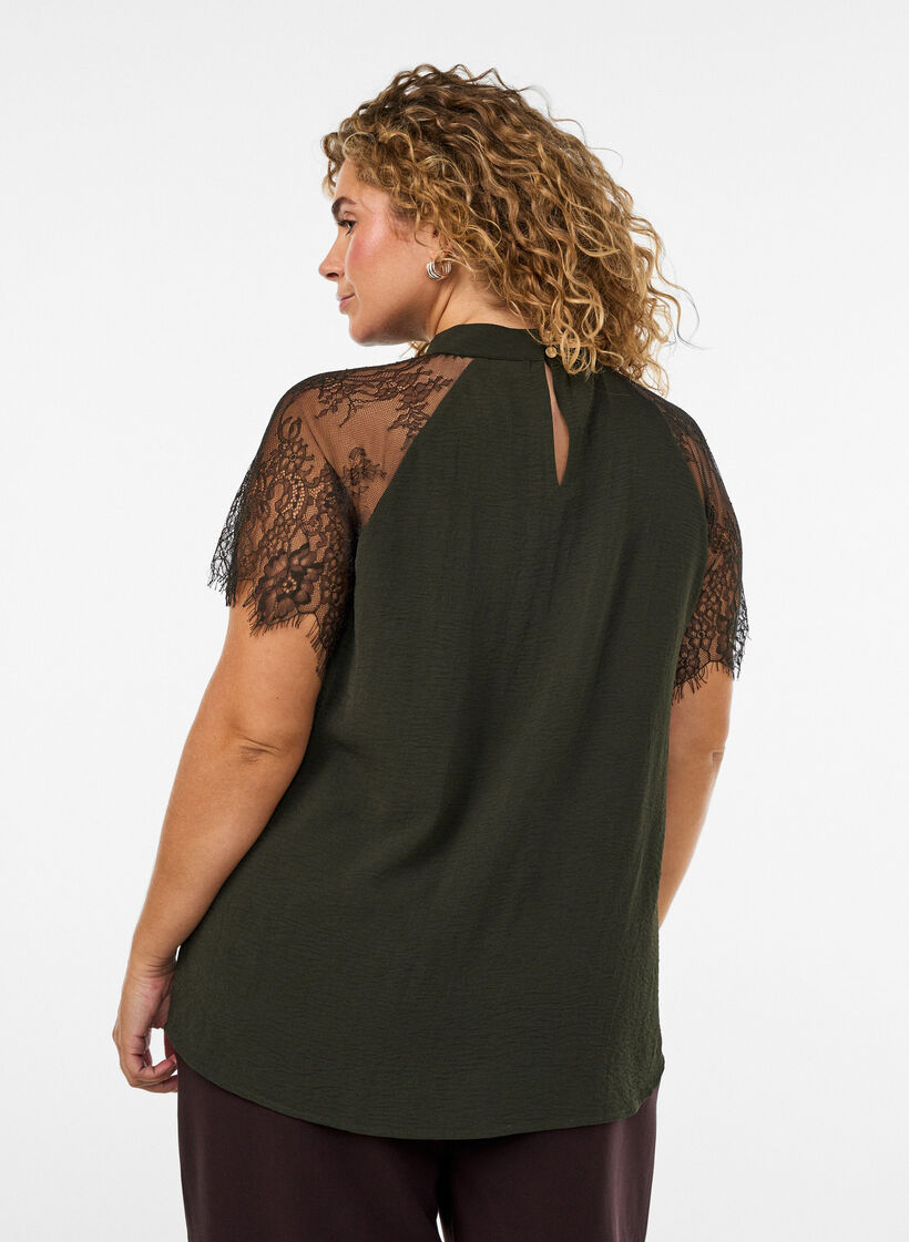 Blus med korta &auml;rmar i spets och h&ouml;g krage, Gr&ouml;n, Model image number 2