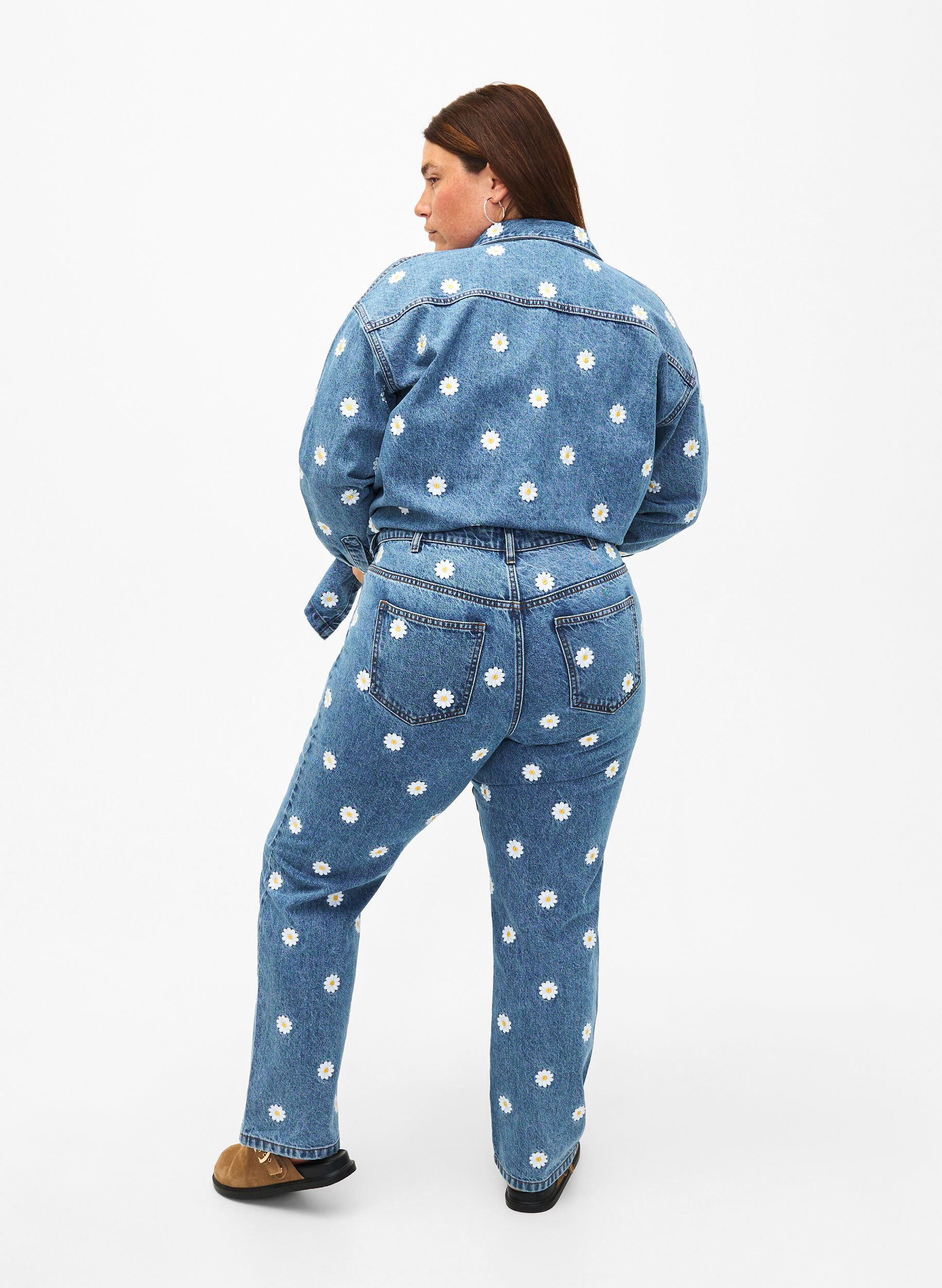 Zizzi Gemma-jeans med h&ouml;g midja och pr&auml;stkragar, Bl&aring;, Model image number 1