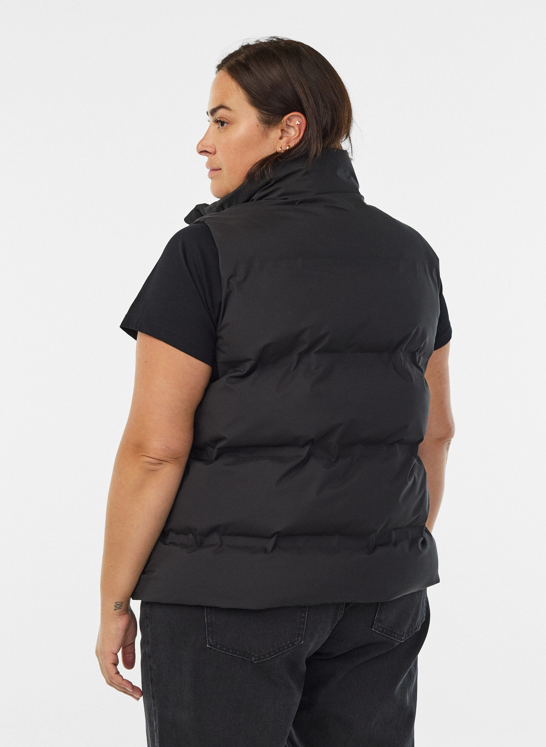 ZizziKort pufferjacka med h&ouml;g krage, Svart, Model image number 2