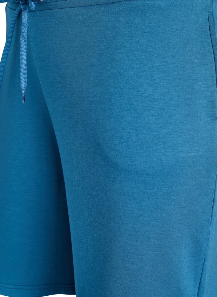 Shorts i modalmix med fickor, Bl&aring;, Packshot image number 2