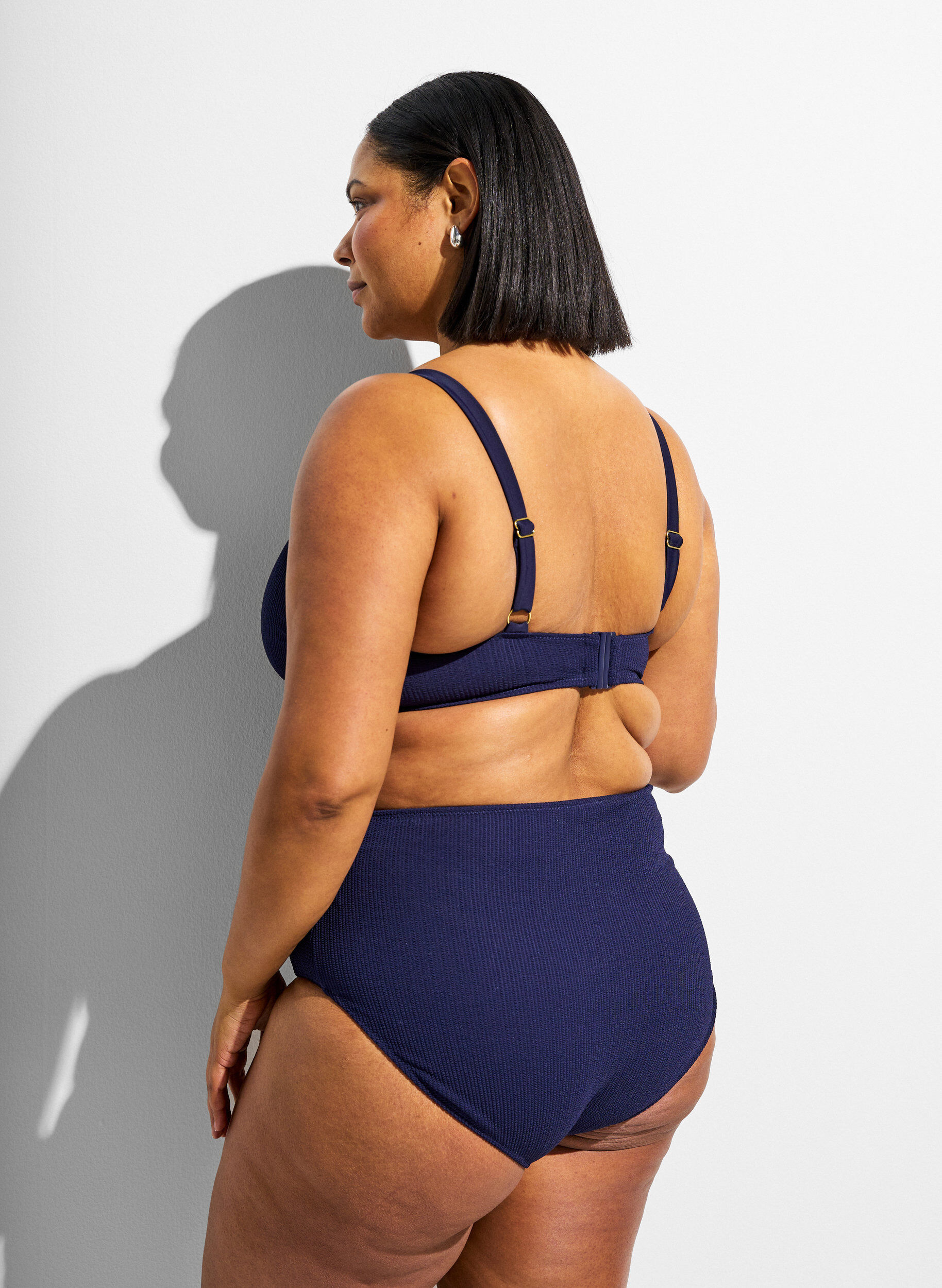 Zizzi Bikinitrosa med h&ouml;g midja och struktur, Bl&aring;, Model image number 1