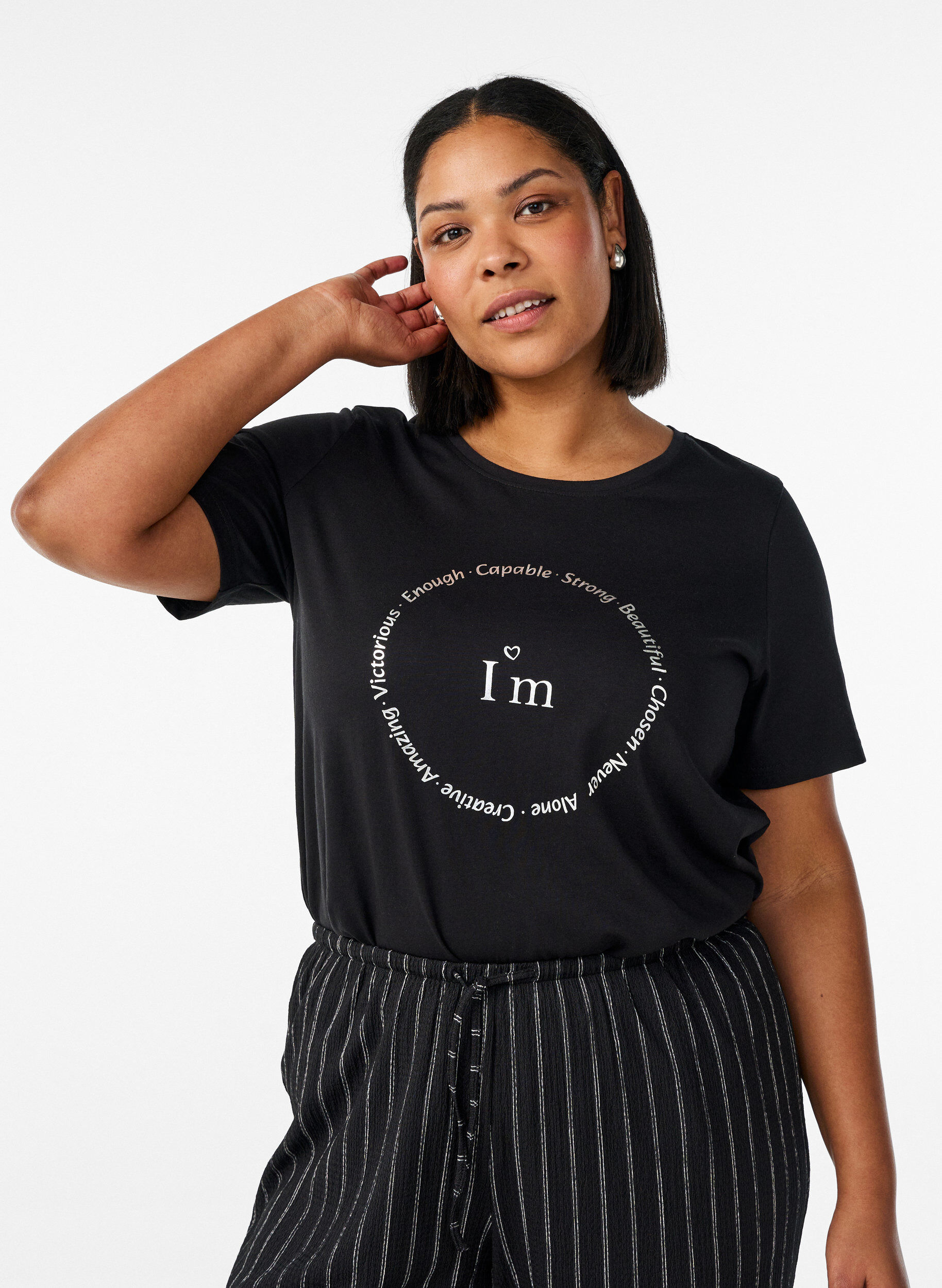 T-shirt med tryck, Svart, Model