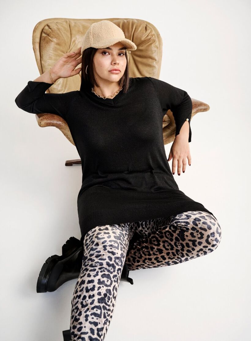 Klänning med leo-leggings, , Model
