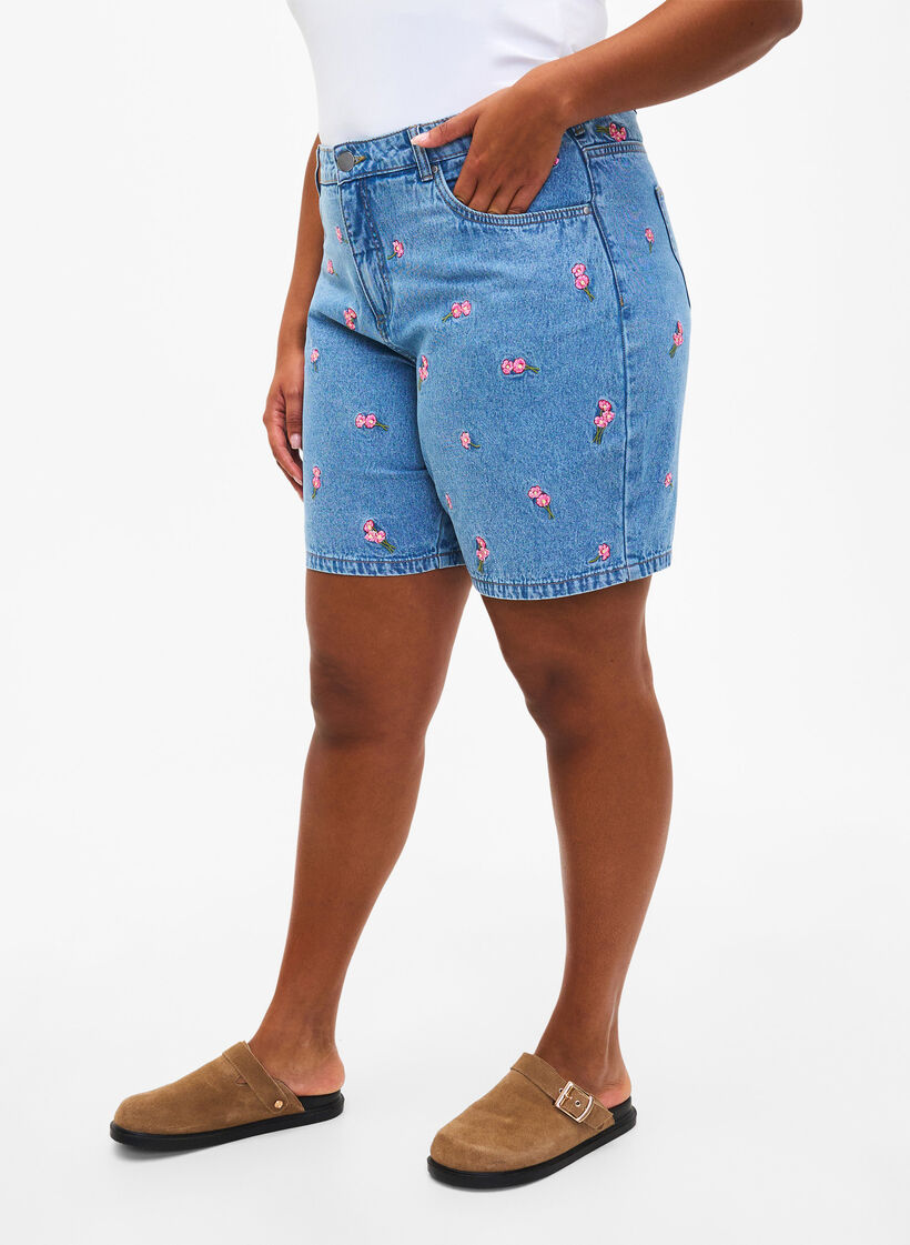 Jeansshorts med broderade blommor, Bl&aring;, Model image number 3