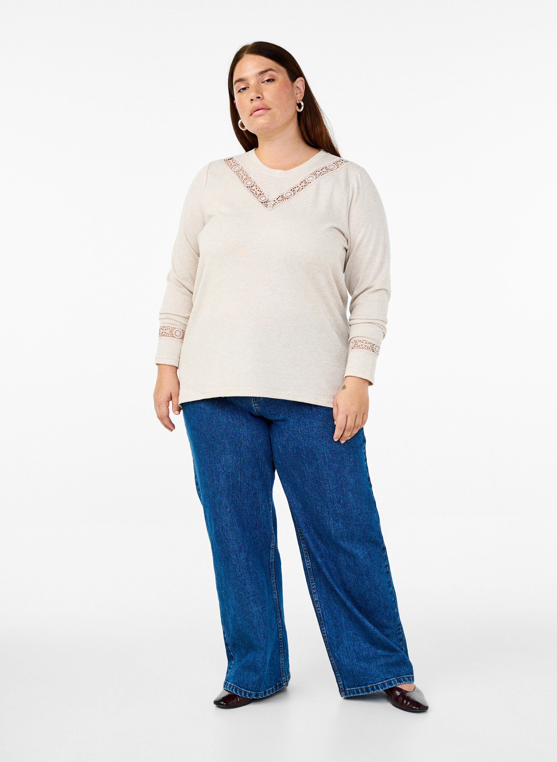 Zizzi Blus med broderidetaljer och l&aring;nga &auml;rmar, Beige, Model image number 1