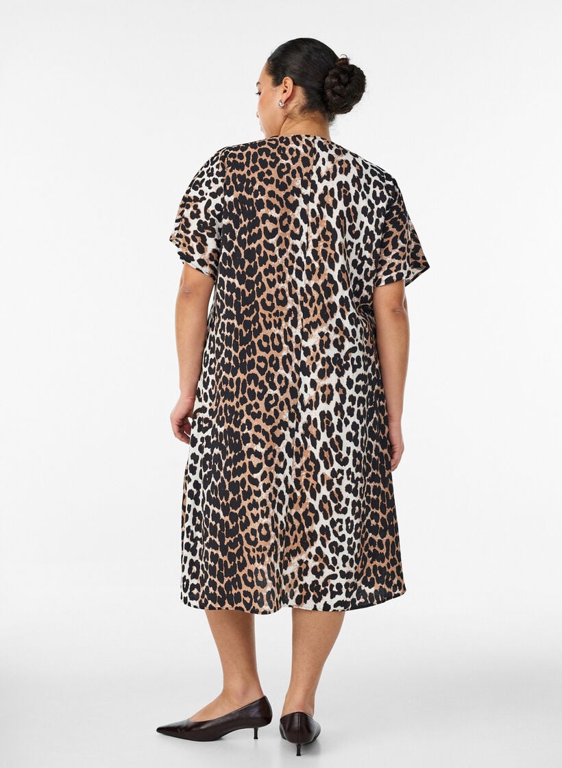 Kl&auml;nning med v-ringning i viskos, Brun, Model image number 1