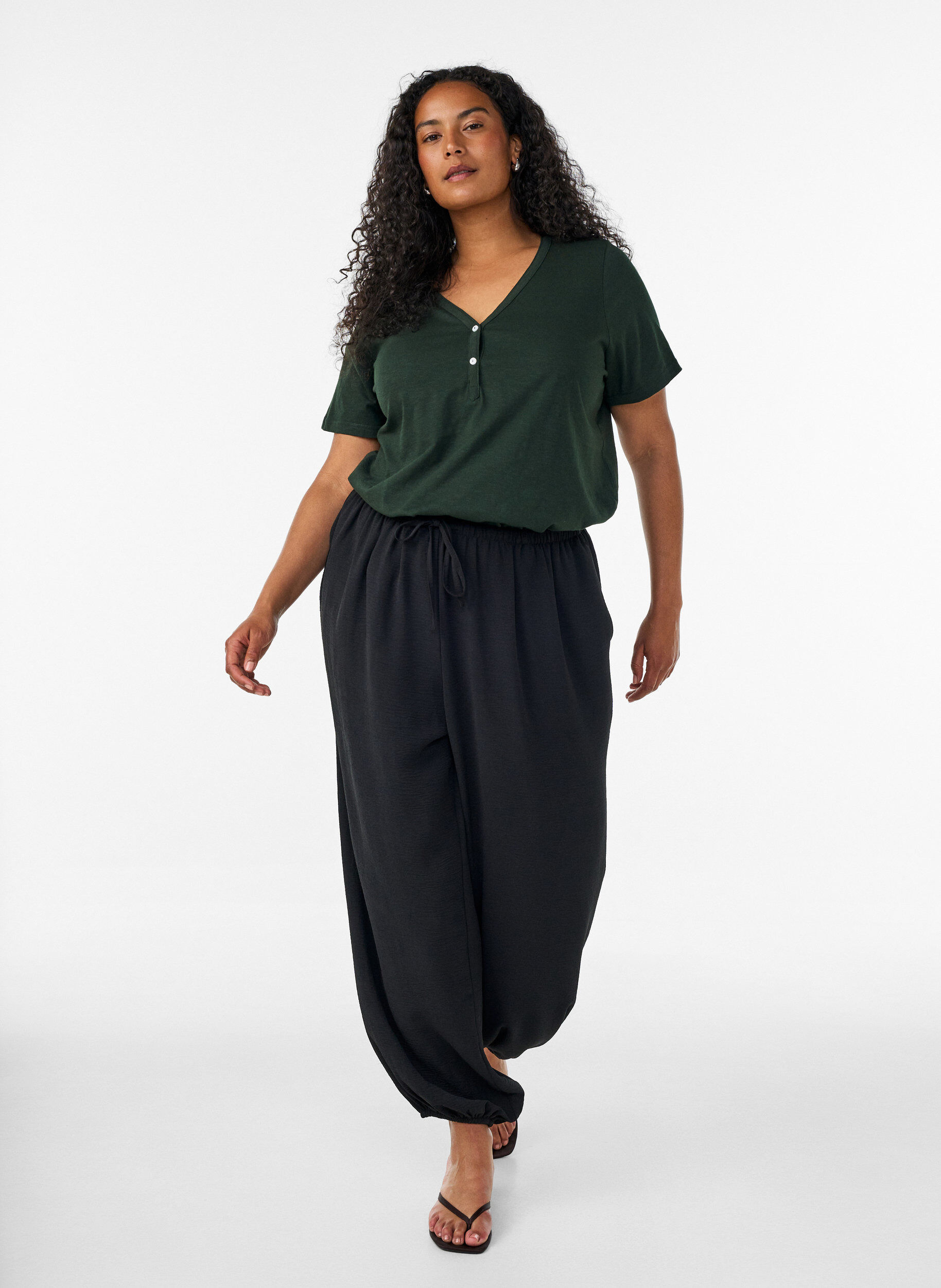 ZizziT-shirt med knappdetalj, Gr&ouml;n, Model image number 1