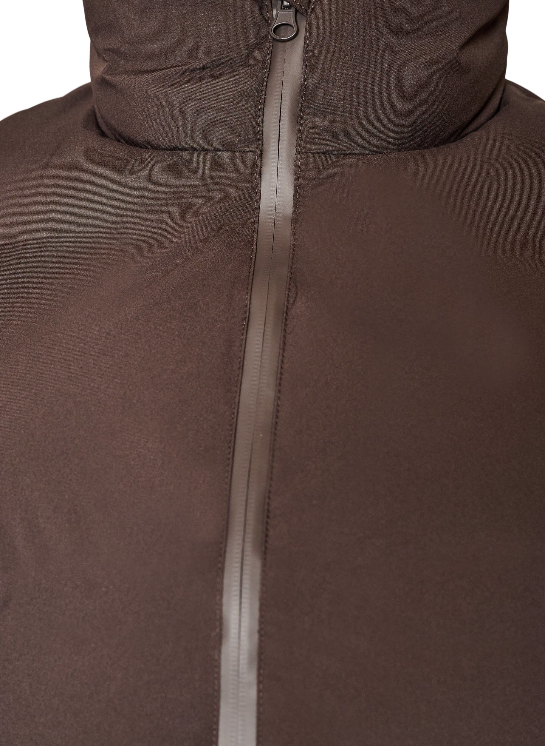 ZizziKort pufferv&auml;st med h&ouml;g krage, Brun, Packshot image number 2