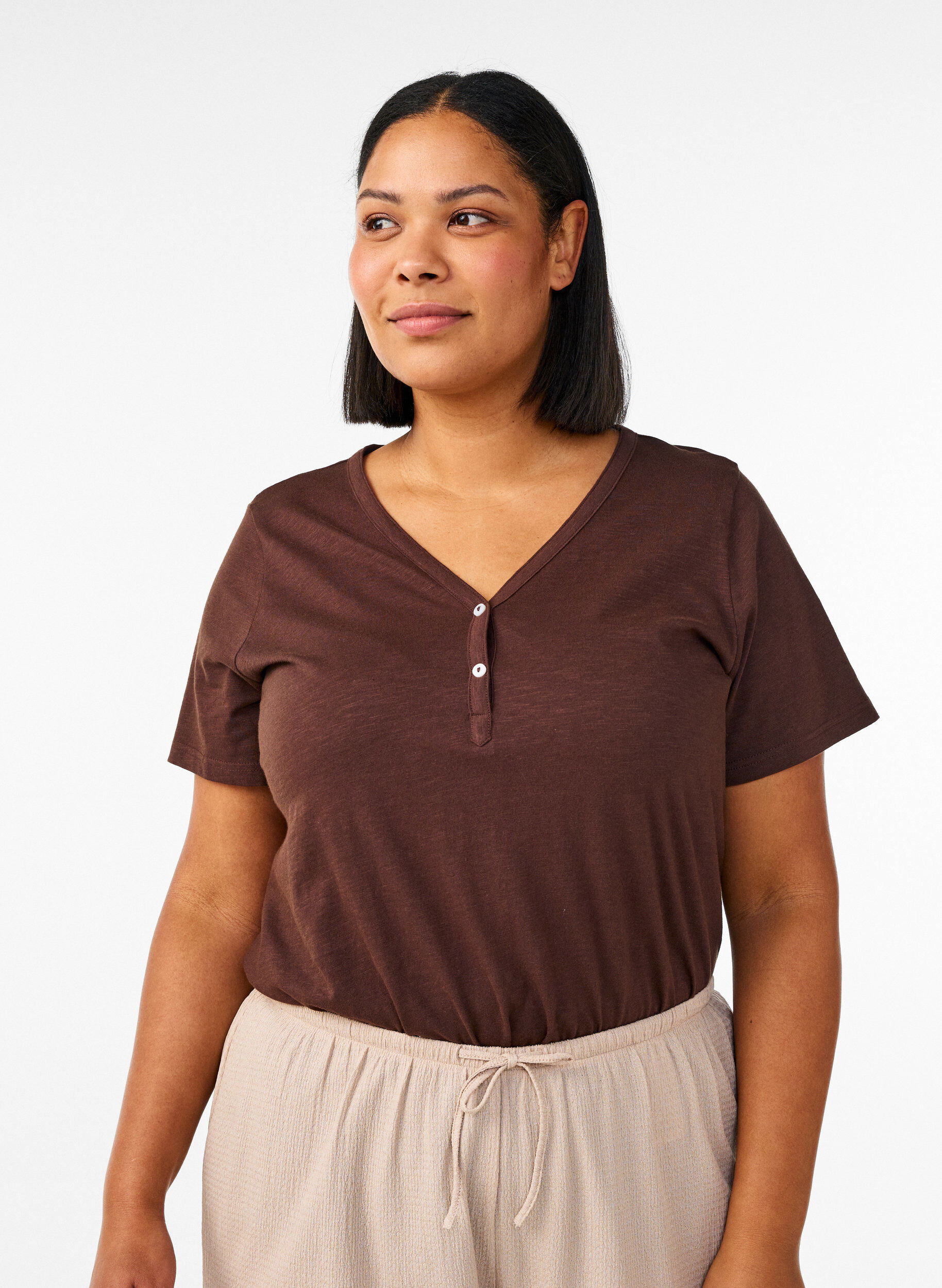 ZizziT-shirt med knappdetalj, Brun, Model image number 0