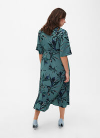 Tryckt omlottklänning med korta ärmar, Sea Pine Leaf AOP, Model