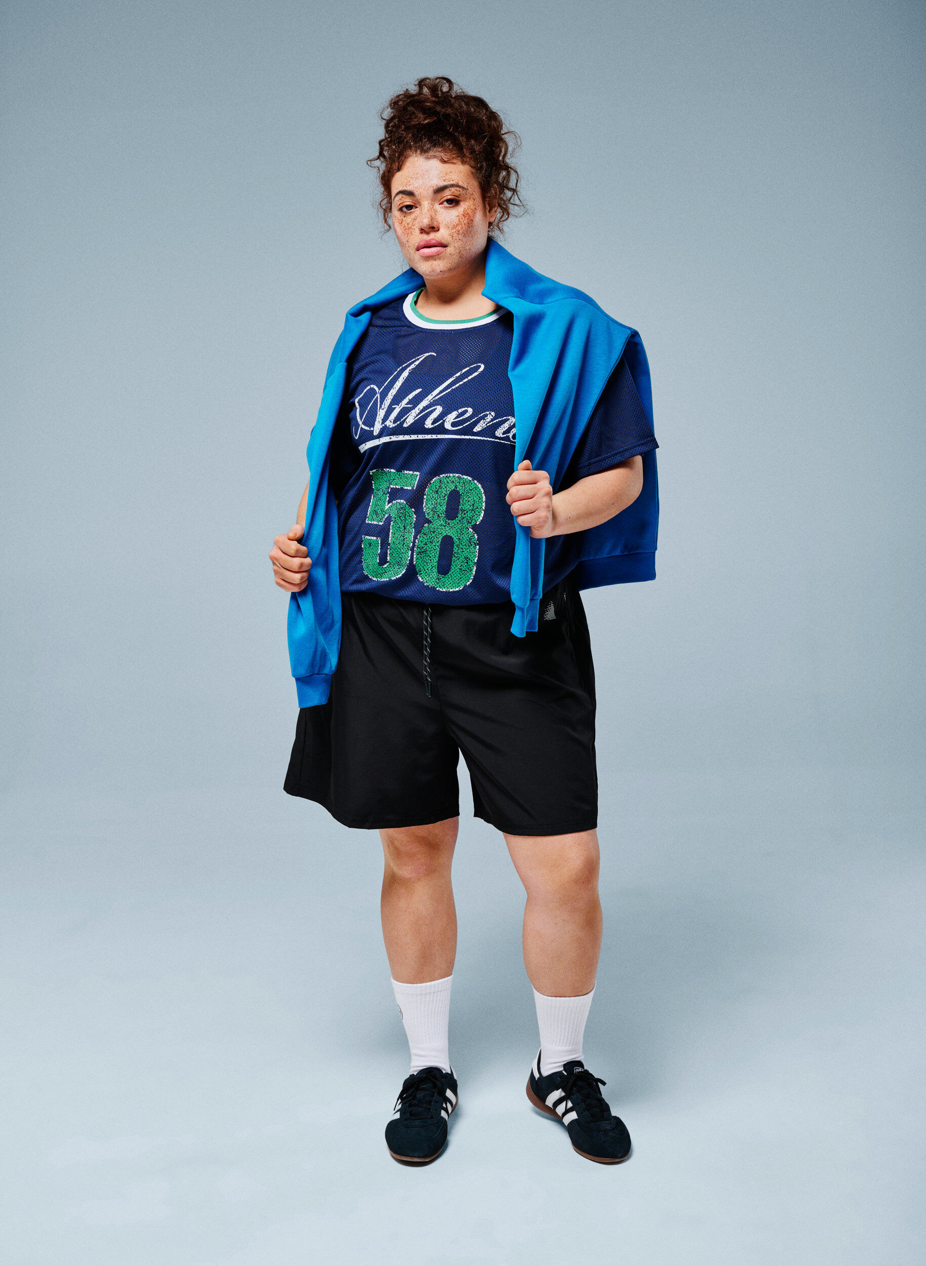 Tr&auml;ningsshorts med innershorts och en mobilficka