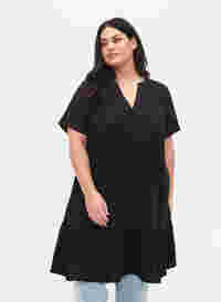 V-ringad klänning i viskos med korta ärmar, Black, Model