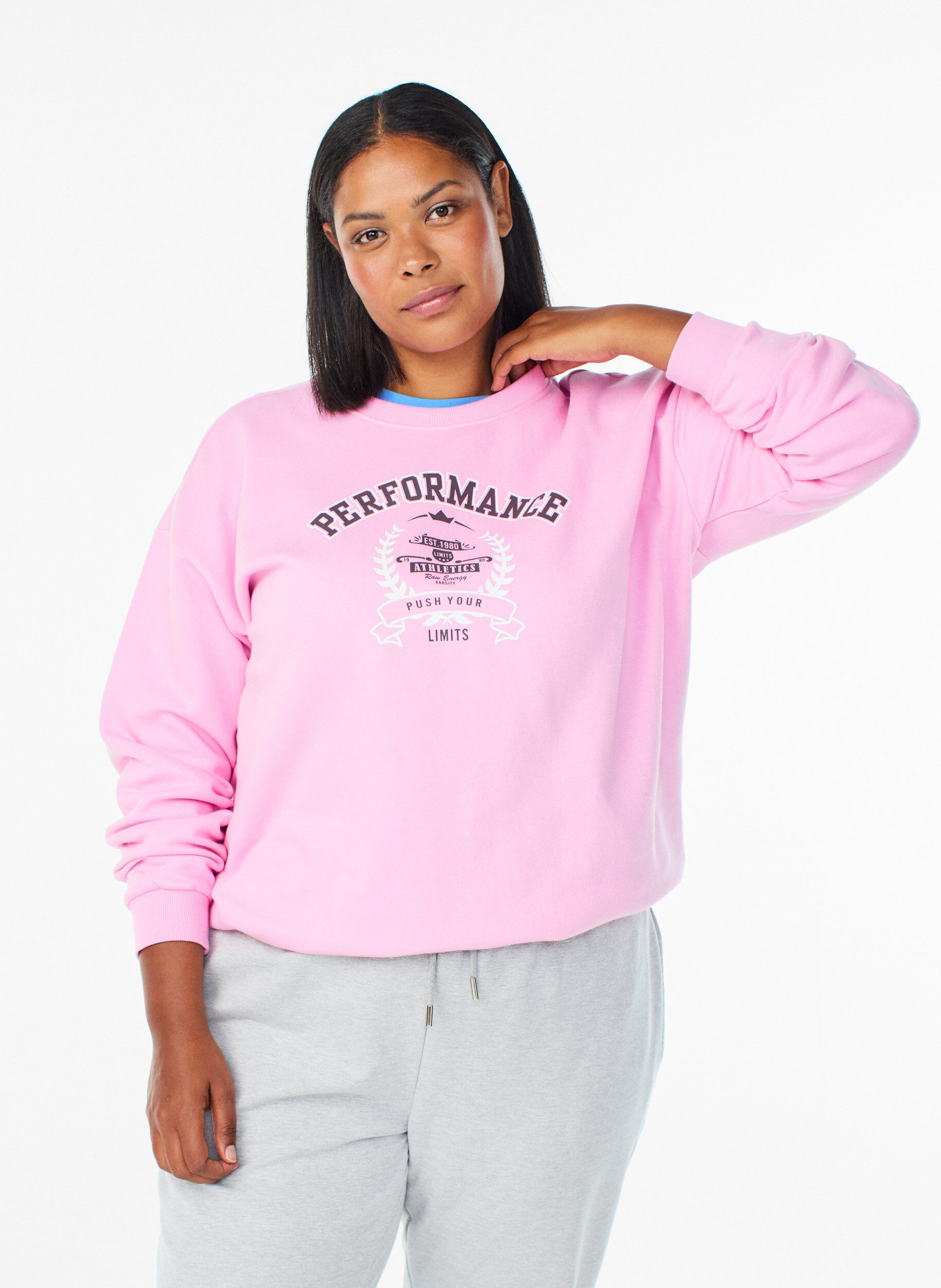 Sweatshirt med texttryck, Rosa, Model