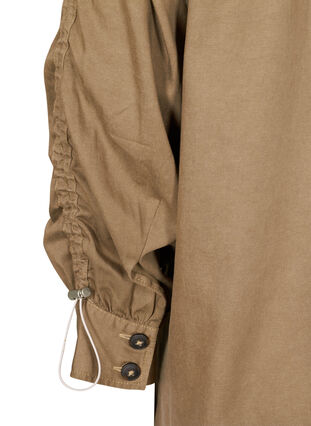 Lång skjorta i kraftigt tyg med bröstfickor, Kaki Green, Packshot image number 3