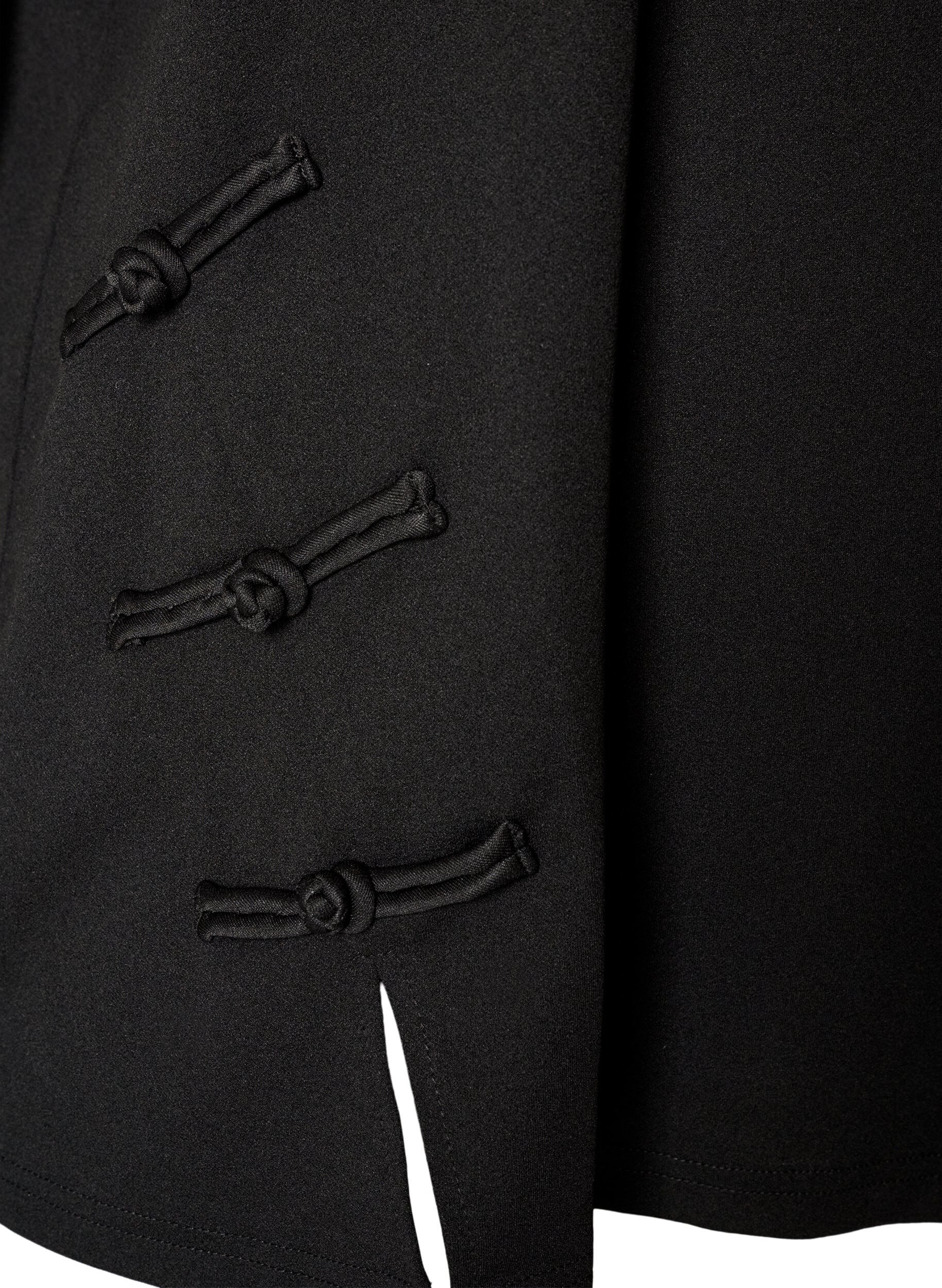 ZizziT-shirt med slitsar och dekorativ knutkn&auml;ppning, Svart, Packshot image number 3
