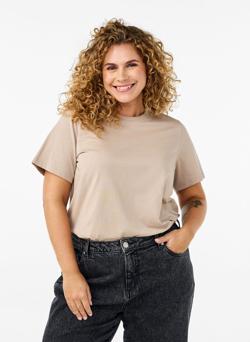 Enkel t-shirt i bomull med rund halsringning, Beige, Model image number 0