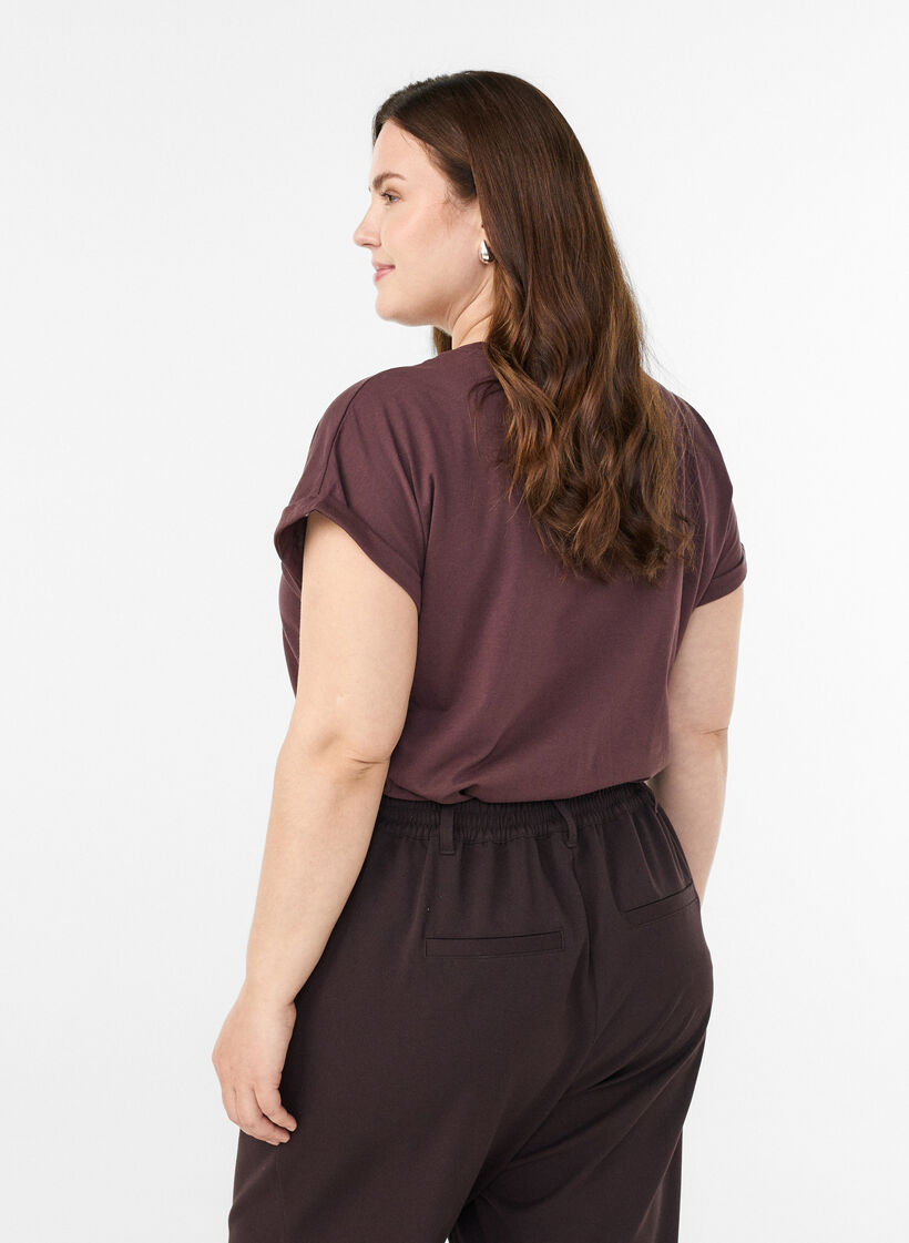 Kort&auml;rmad t-shirt i bomullsblandning, M&ouml;rk Bordeaux, Model image number 2