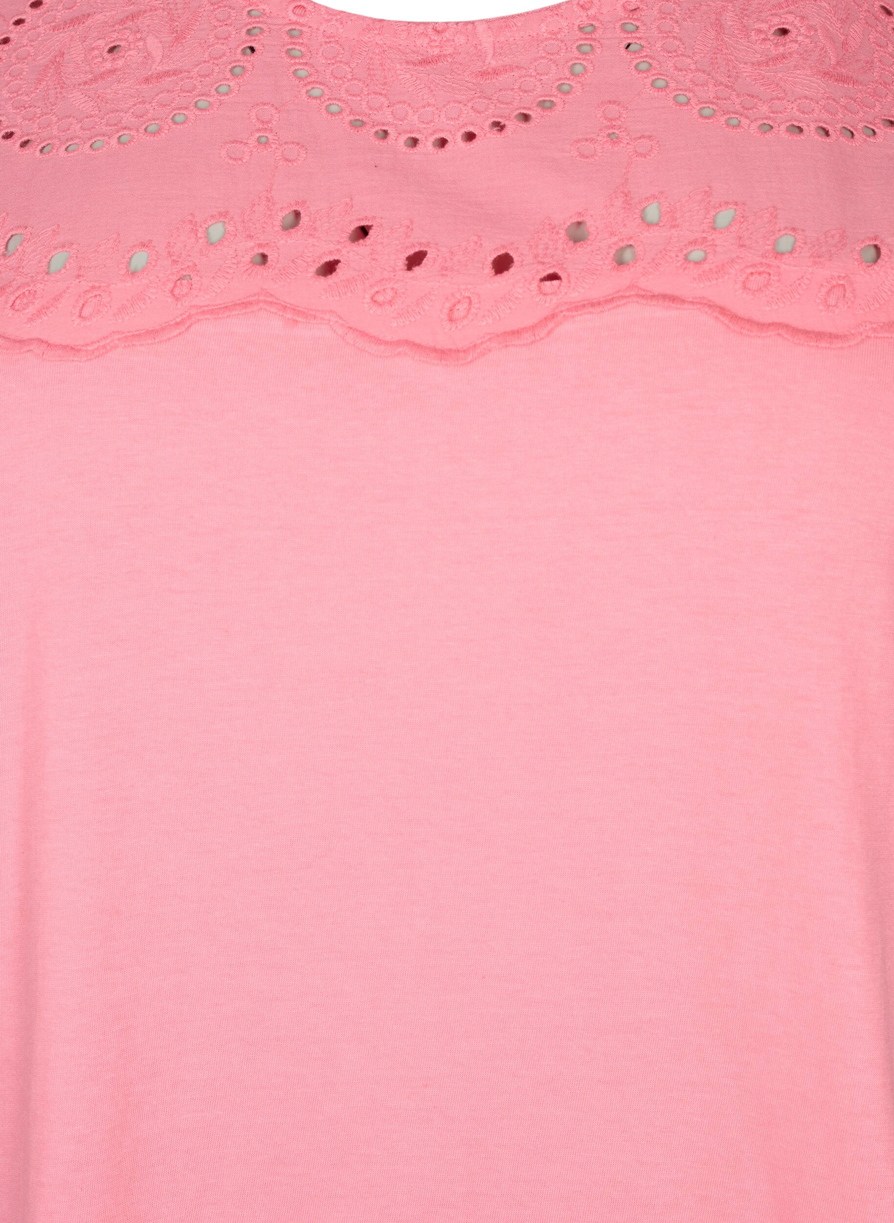 Zizzi T-shirt i ekologisk bomull med anglaise-broderi, Strawberry Pink , Packshot image number 2